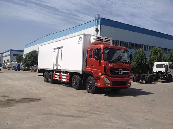 東風前四后八9.4米冷藏車 東風前四后八9.4米冷藏車