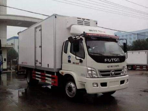 福田排半5.1米貨廂冷藏車 福田排半5.1米貨廂冷藏車