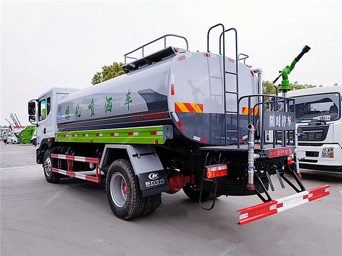 東風(fēng)多利卡D9灑水車 東風(fēng)多利卡D9灑水車