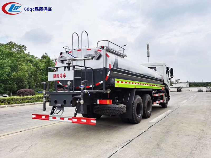 東風(fēng)天龍后雙橋?yàn)⑺?chē) 東風(fēng)天龍后雙橋?yàn)⑺?chē)