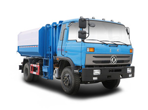 國五東風(fēng)153或嘉運自裝卸式垃圾車